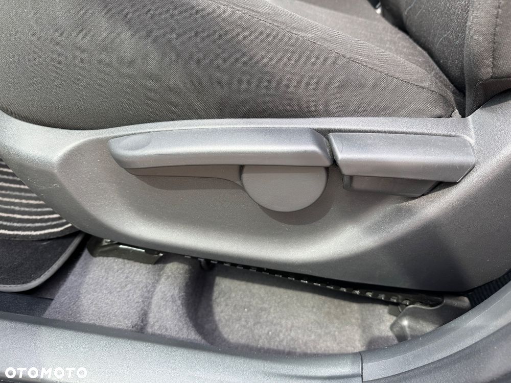 Toyota Auris - 20