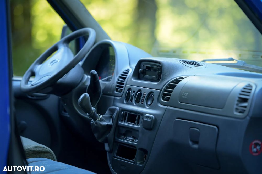 Mercedes-Benz Sprinter 311 CDI - 7 locuri - 14
