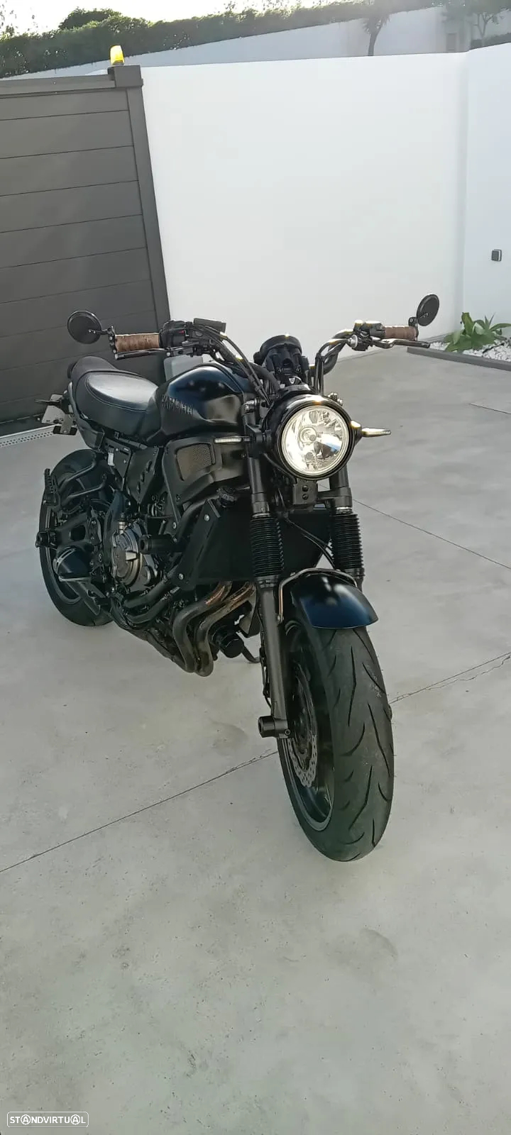 Yamaha XSR - 6