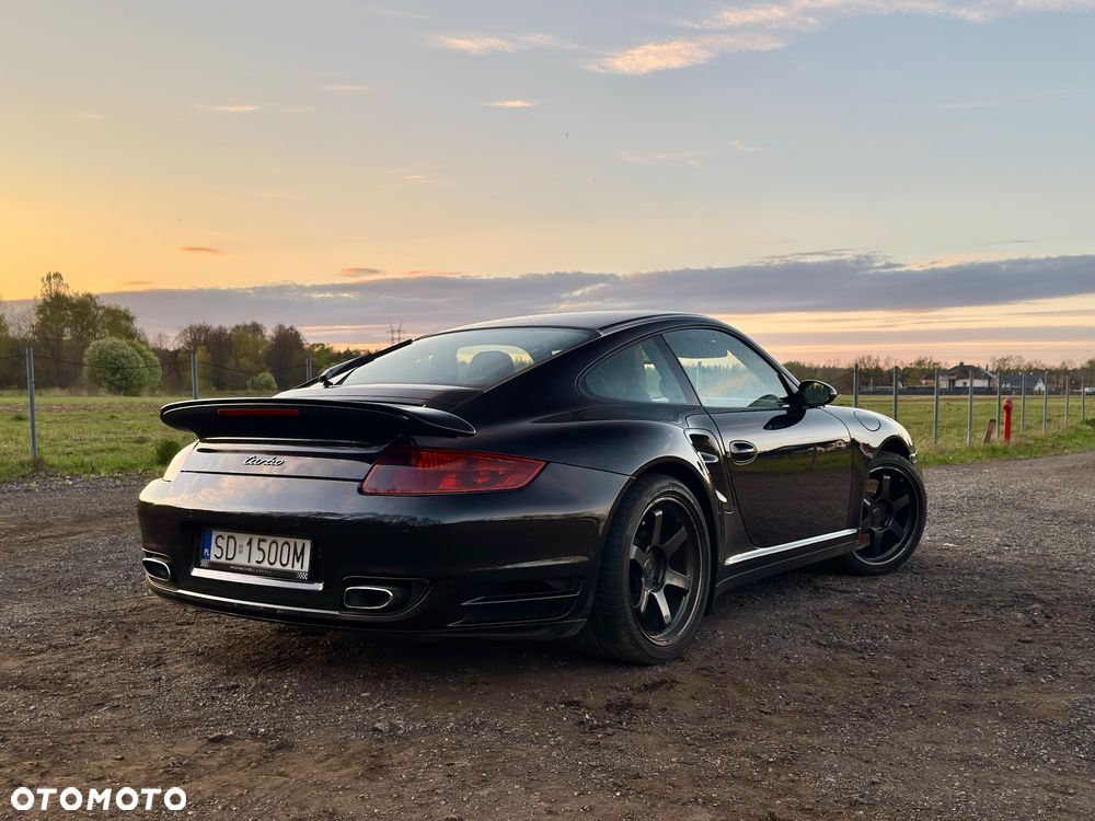 Porsche 911 - 18