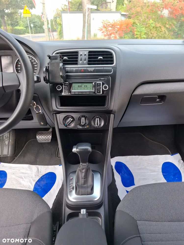 Volkswagen Polo - 26