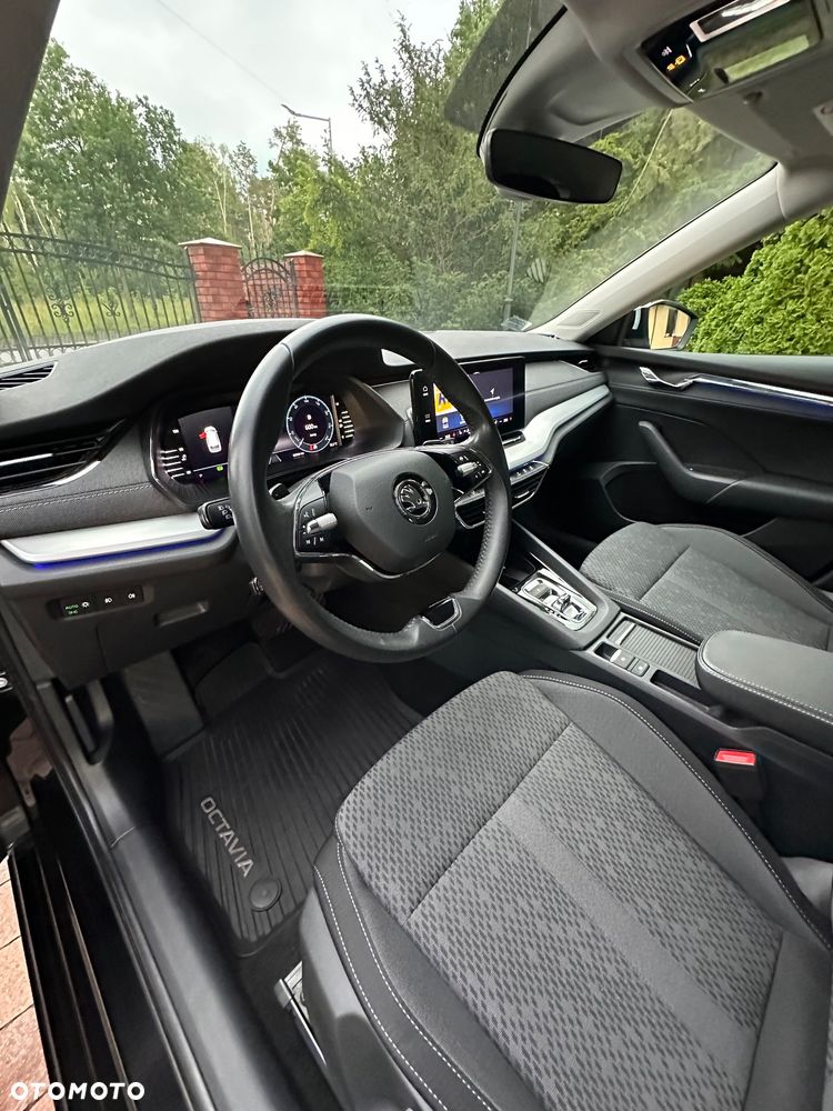 Skoda Octavia 2.0 TDI SCR Style DSG - 7