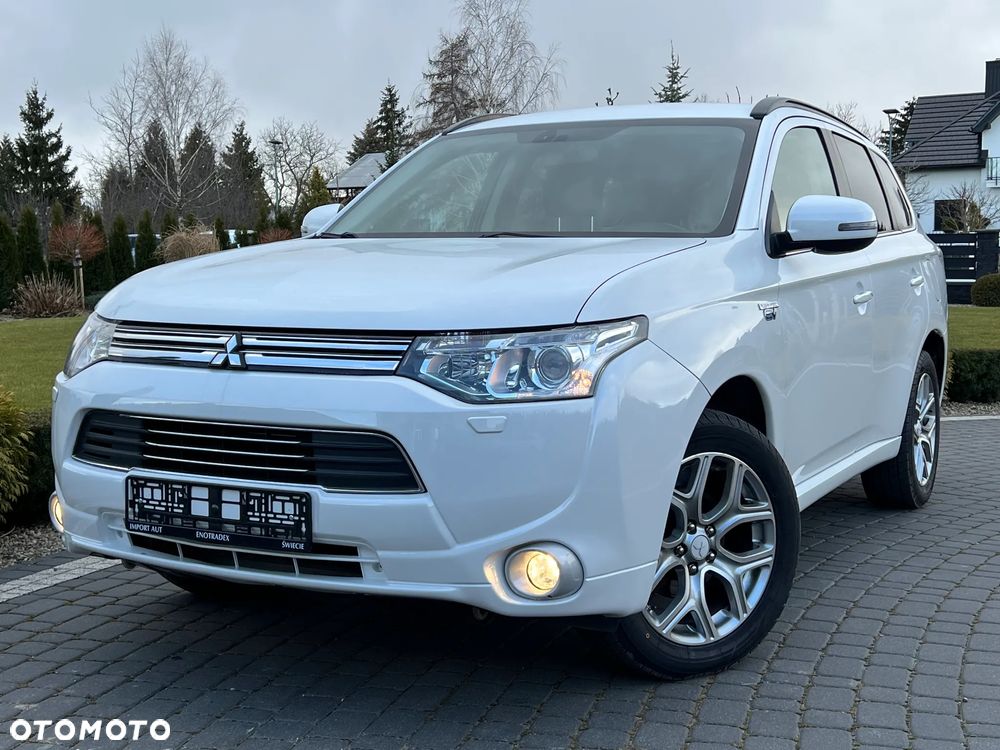 Mitsubishi Outlander 2.0 4WD Plus - 1