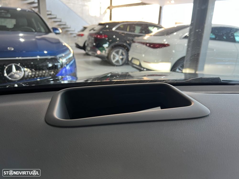 Mercedes-Benz CLA 250+ EQ - 37