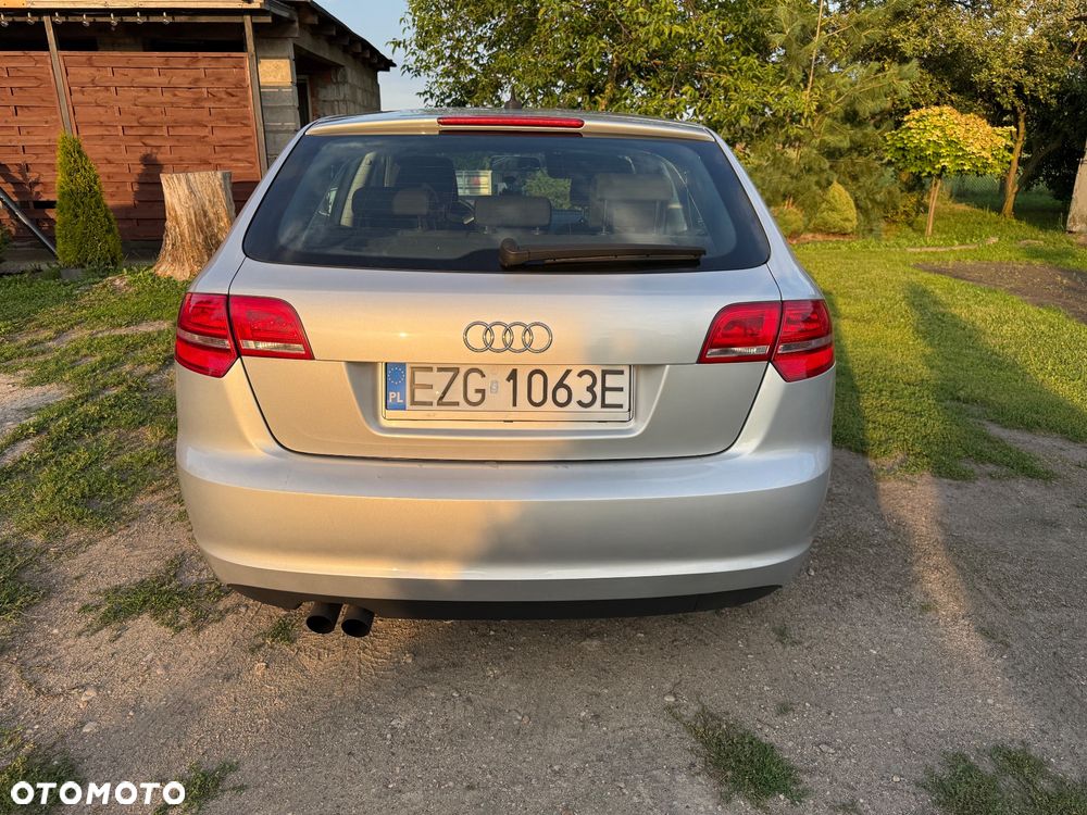 Audi A3 Sportback 2.0 TDI DPF Attraction - 6