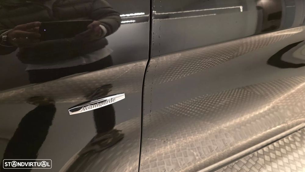 Mercedes-Benz V 220 d Longo Avantgarde Aut. - 30