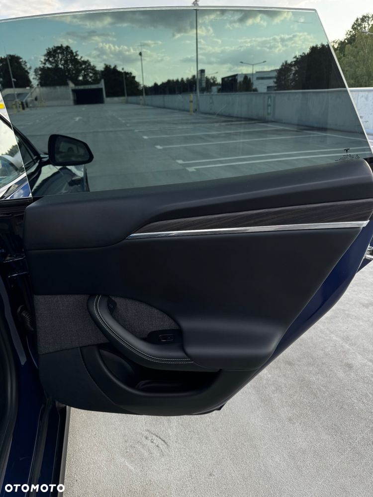 Tesla Model S Long Range - 30