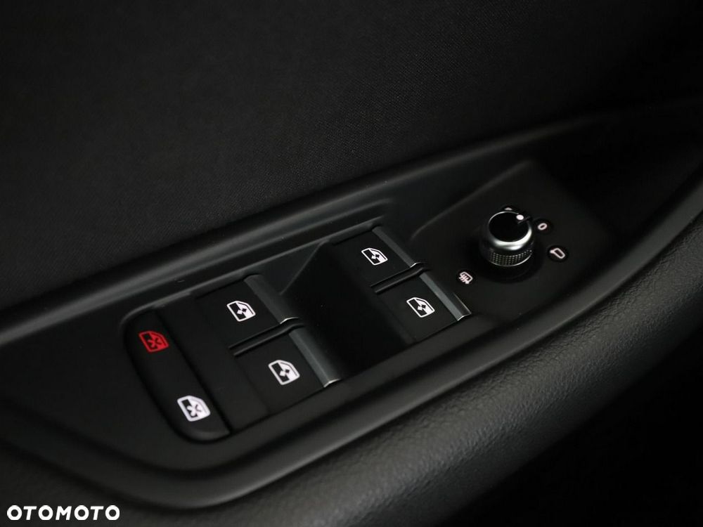 Audi A4 Avant 35 TDI S tronic - 35