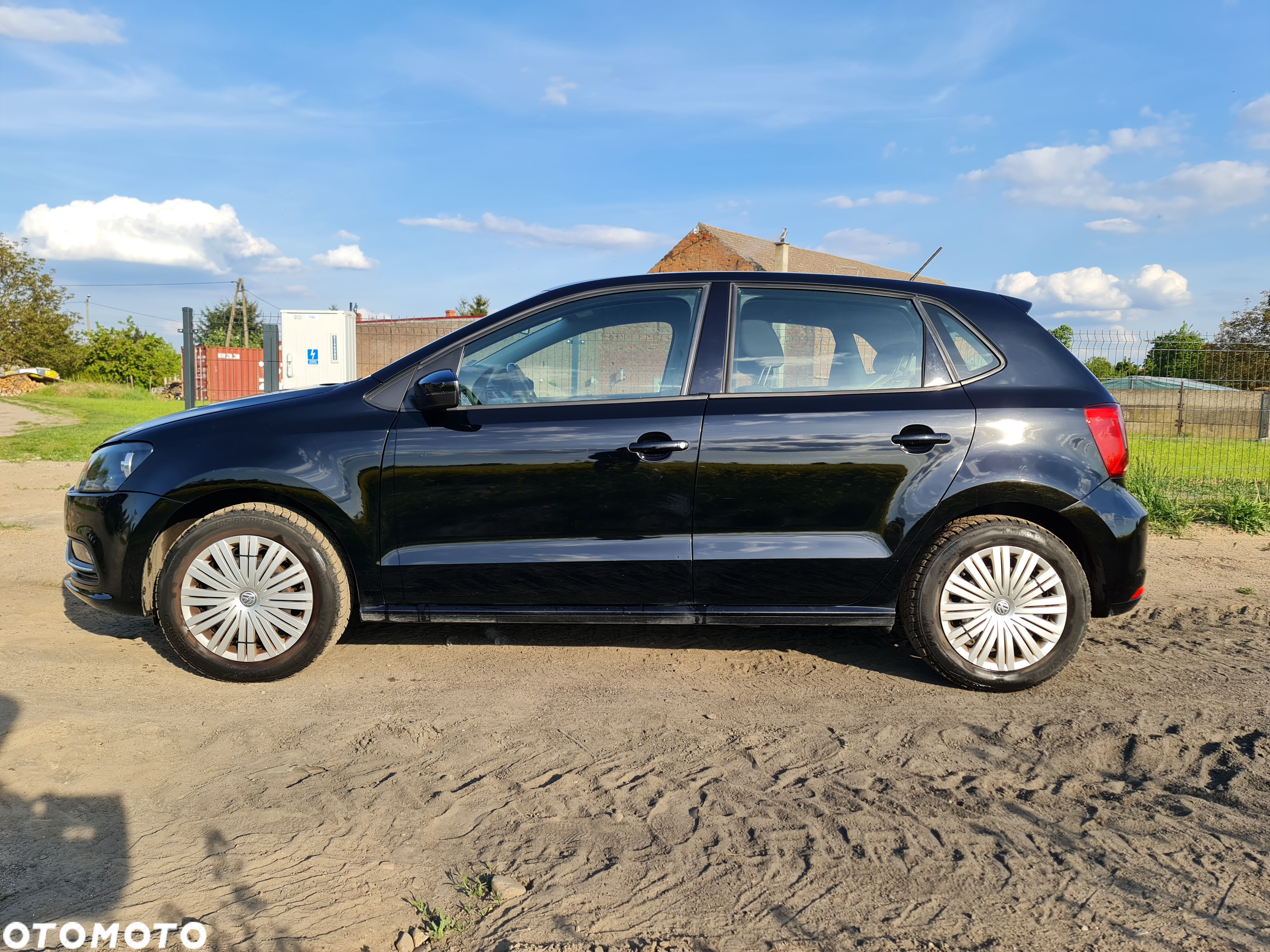 Volkswagen Polo - 2