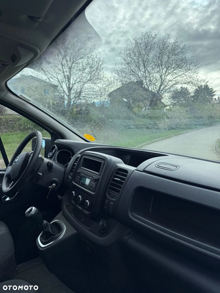 Nissan NV300 - 6