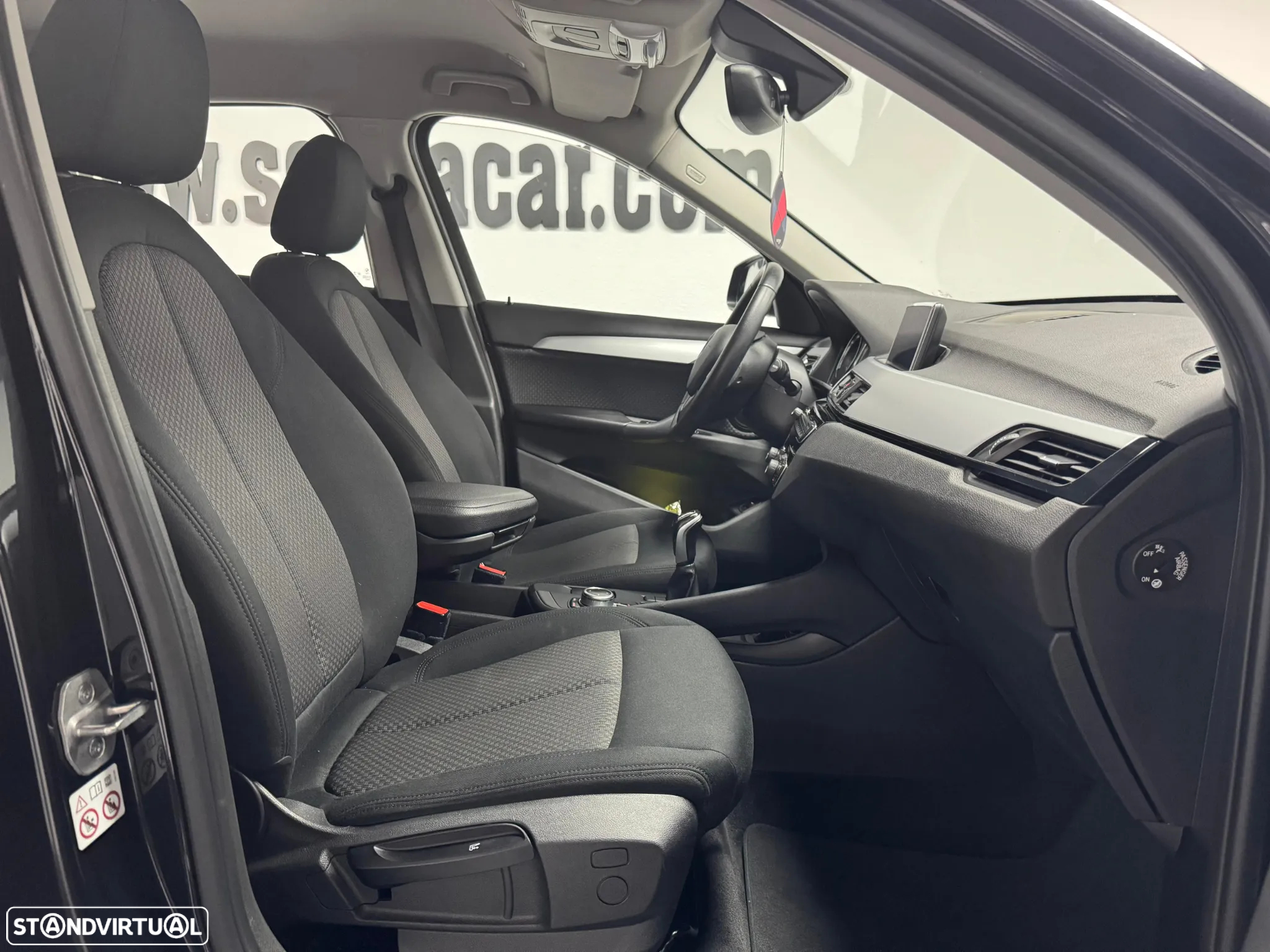 BMW X1 16 d sDrive Advantage - 19