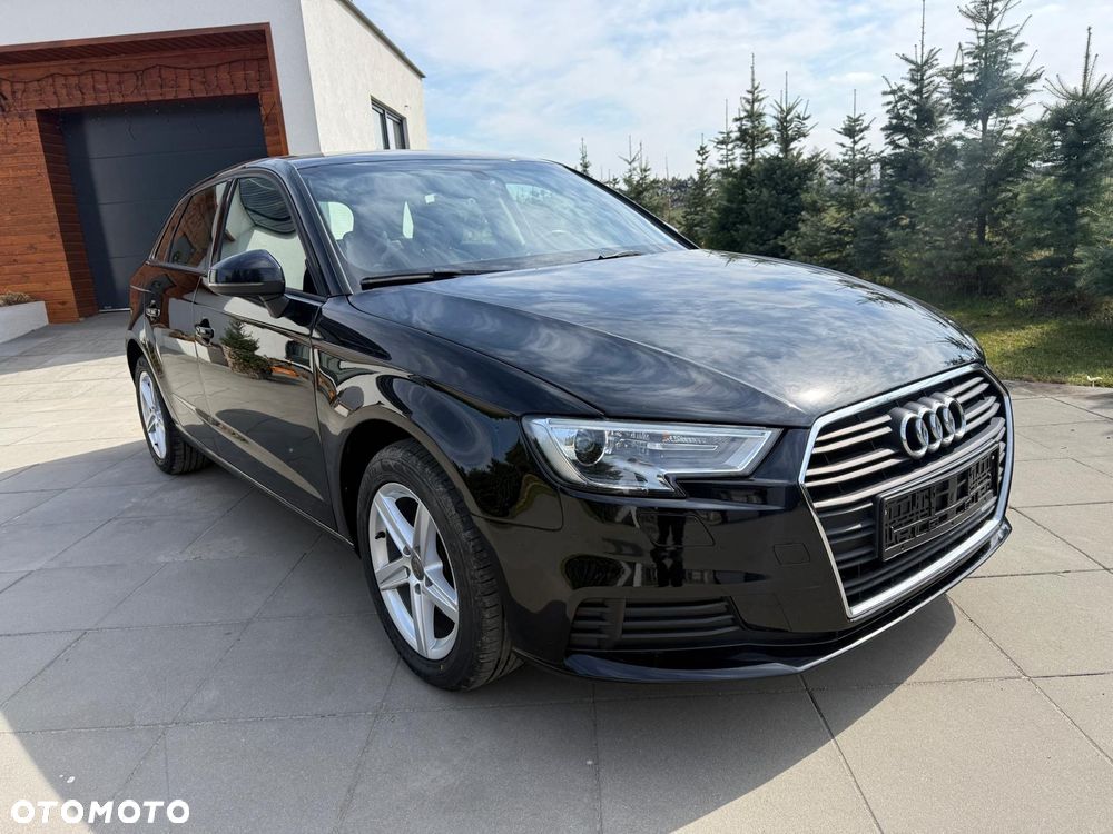 Audi A3 Sportback 1.0 TFSI S tronic - 2