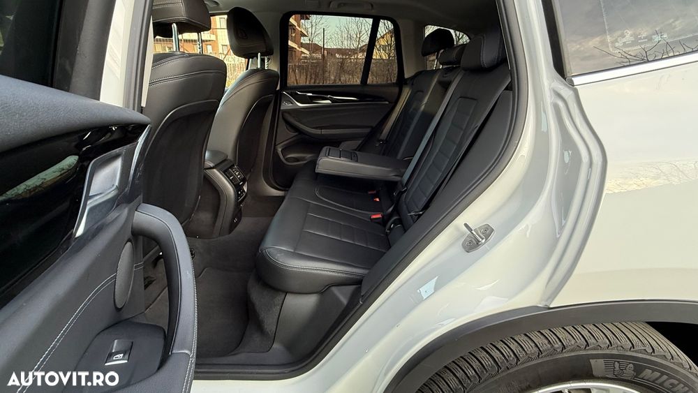 BMW X3 xDrive20d Aut. Advantage - 9