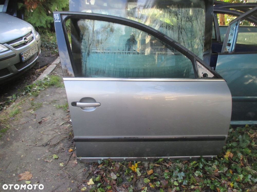DRZWI PRAWE PRZEDNIE PRAWY PRZÓD VW PASSAT B5 KOMBI LD7W - 1