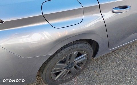 Peugeot 308 PureTech 130 EAT8 Allure - 4