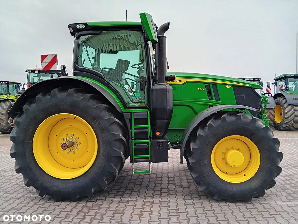 John Deere 6R250 - 5