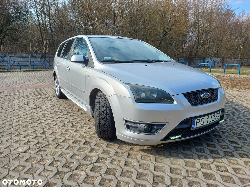 Ford Focus 2.0 TDCi DPF Sport - 5