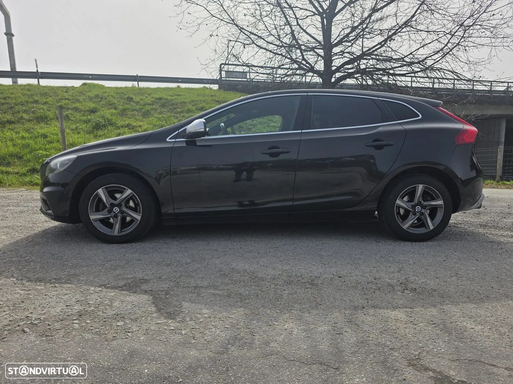Volvo V40 2.0 D2 R-Design - 4