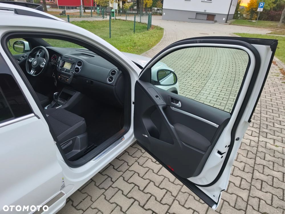 Volkswagen Tiguan 2.0 TDI SCR 4MOTION BlueMotion Technology DSG Exclusive - 35
