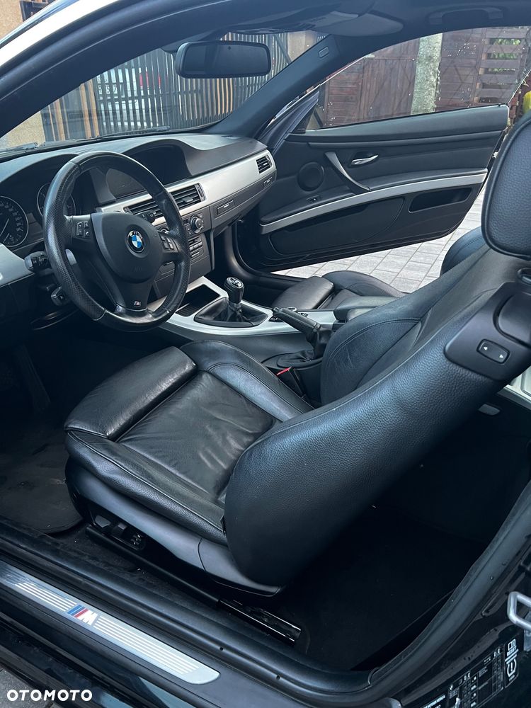BMW Seria 3 330d - 30