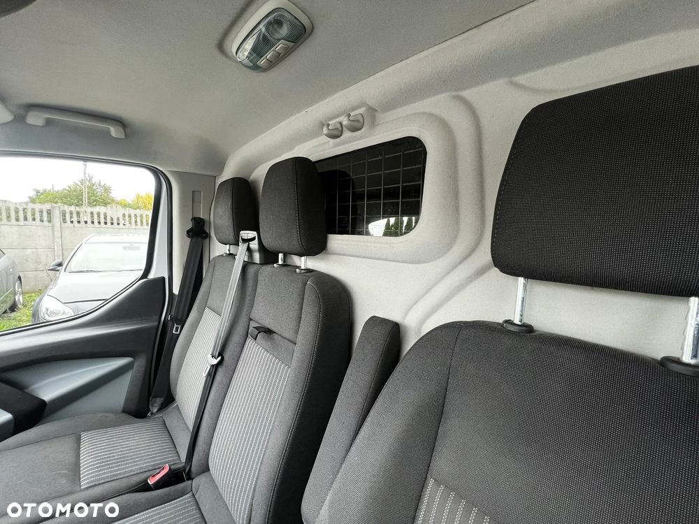 Ford Transit Custom - 22
