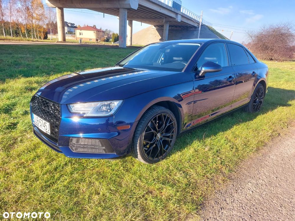 Audi A4 Limousine - 4