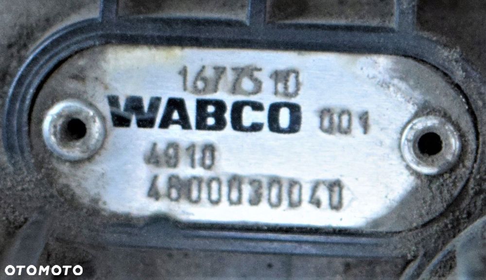 ZAWÓR GŁÓWNY HAMULCA POD PEDAŁ DAF XF 1677510 - 6