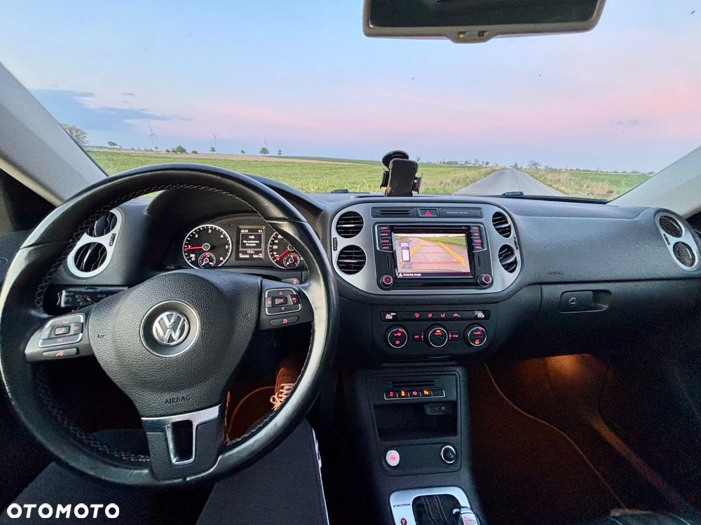 Volkswagen Tiguan 2.0 TDI SCR 4MOTION BlueMotion Technology DSG Lounge Sport & Style - 5