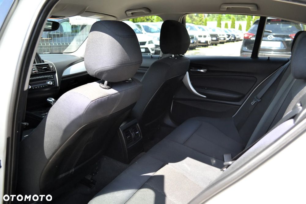 BMW Seria 1 118i Sport Line - 11