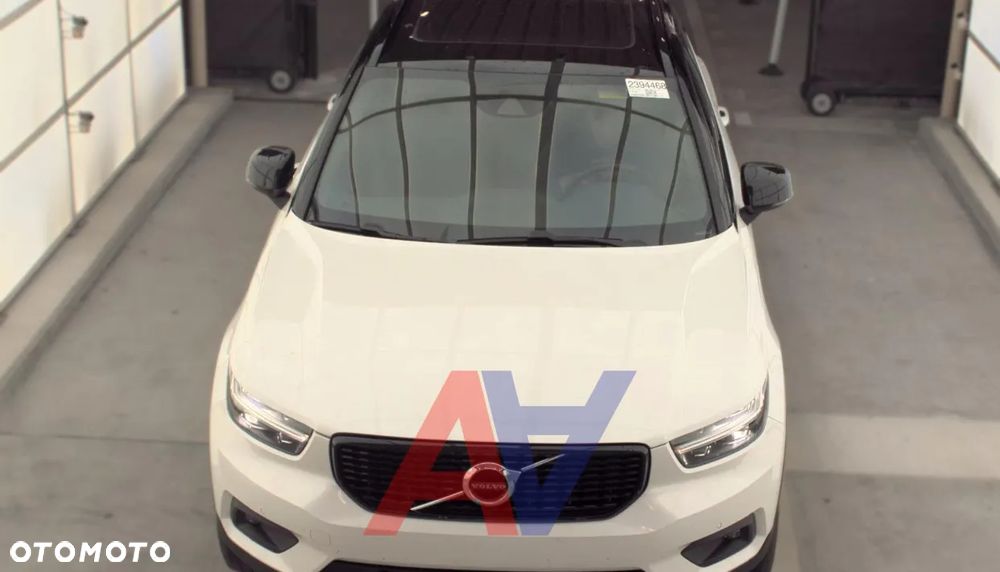 Volvo XC 40 T5 AWD Geartronic R-Design - 3