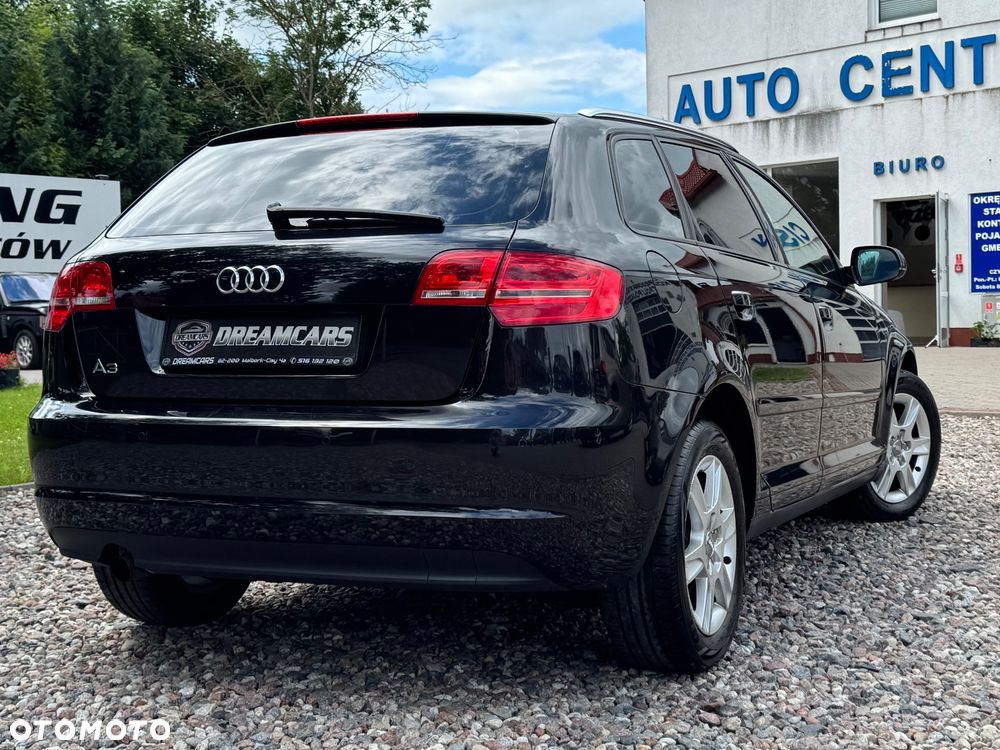Audi A3 Sportback - 12