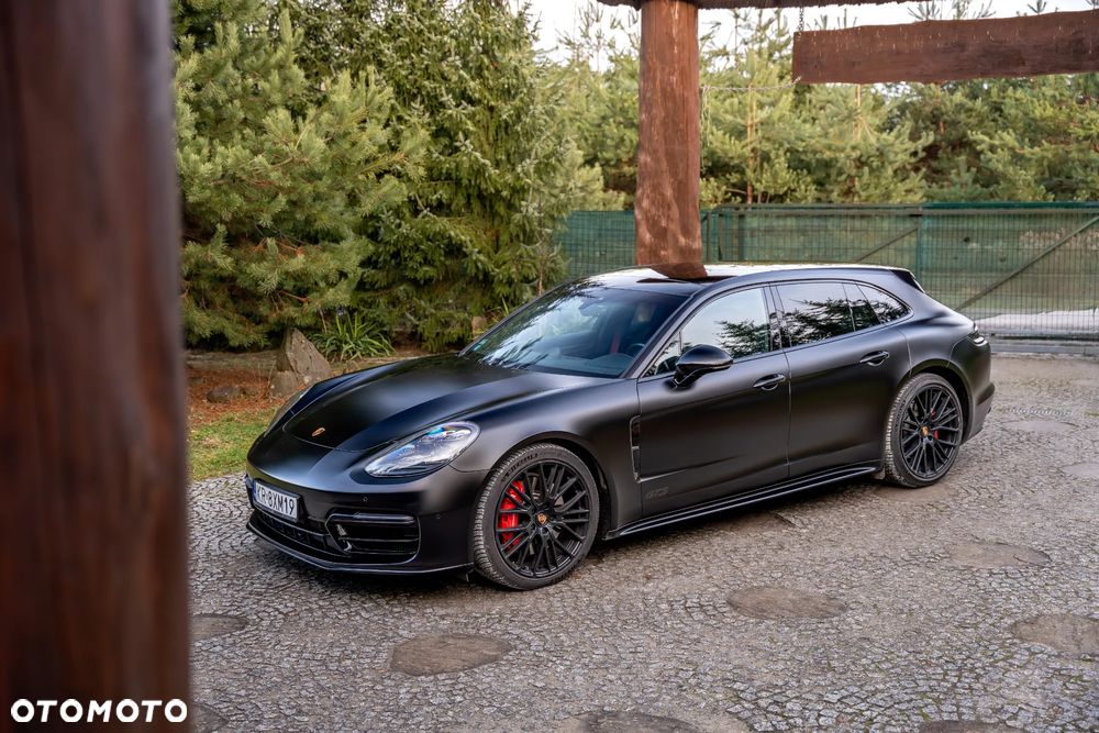 Porsche Panamera - 4