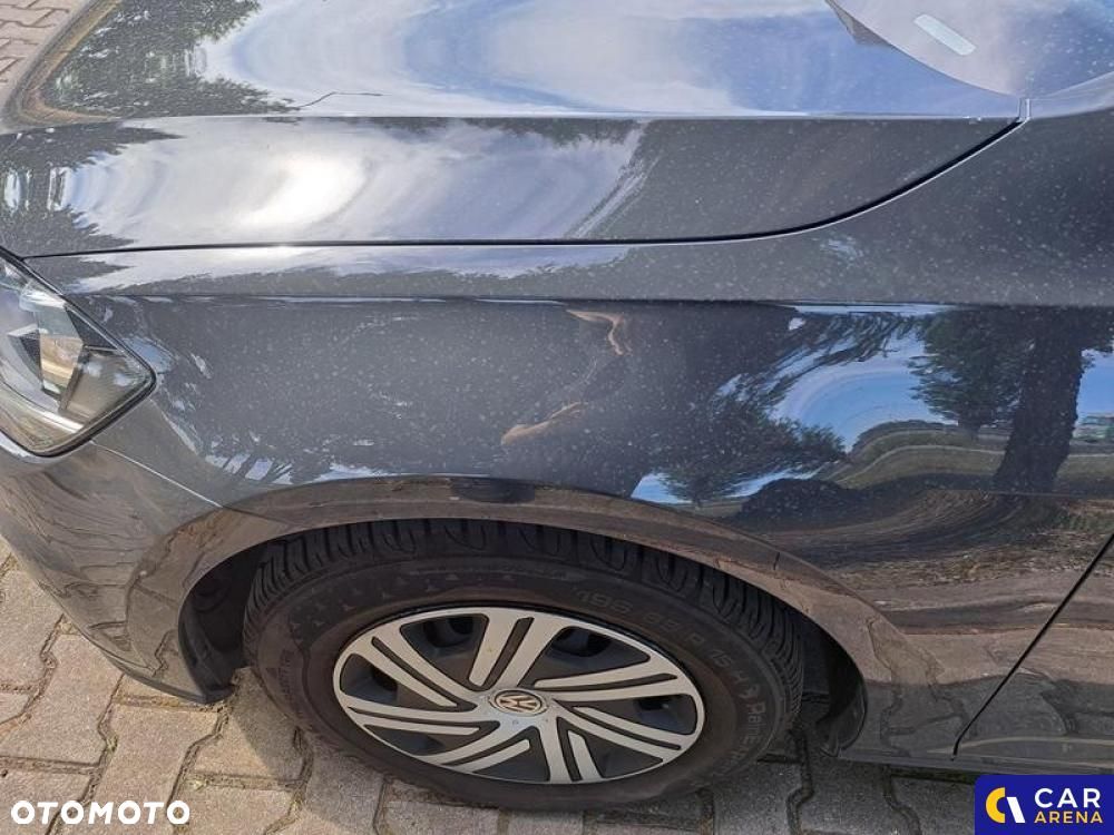 Volkswagen Golf - 25