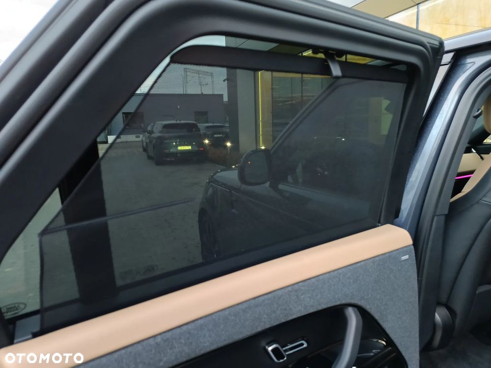 Land Rover Range Rover Sport D350 Autobiography - 29