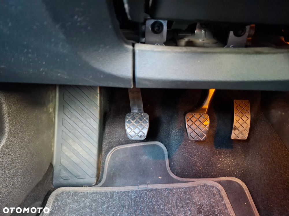 Skoda Octavia 1.6 TDI Premium Edition - 32