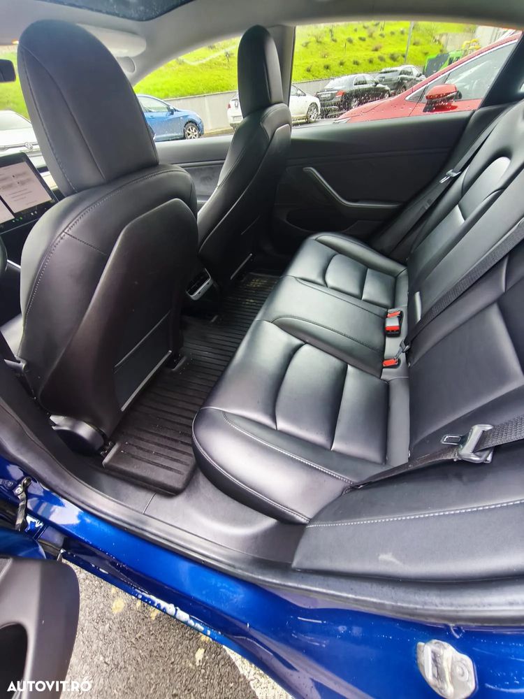 Tesla Model 3 Langstreckenbatterie Allradantrieb Dual Motor Performance - 7