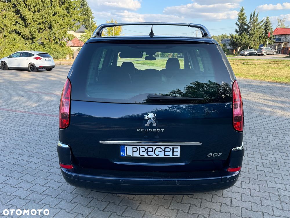 Peugeot 807 HDi 160 Allure - 9