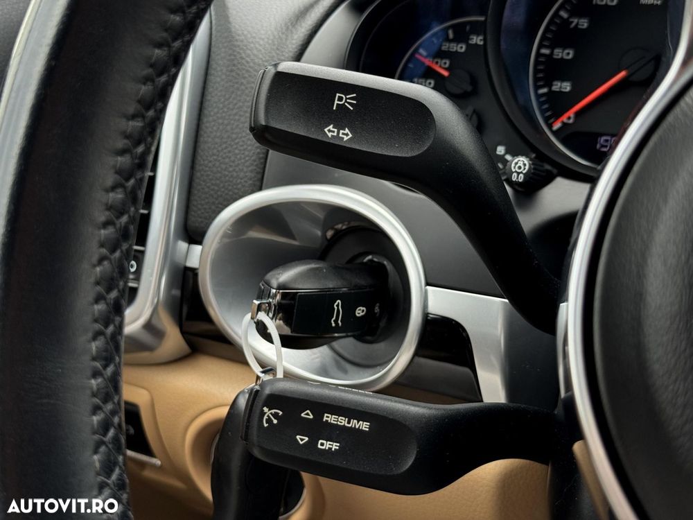 Porsche Cayenne V6 3.6L Aut. - 26