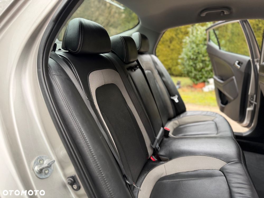 Kia Optima 1.7 CRDI EcoDynamics Edition 7 - 33