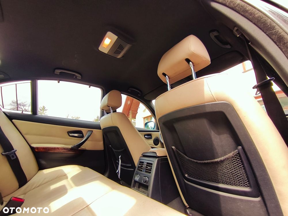 BMW Seria 3 - 29