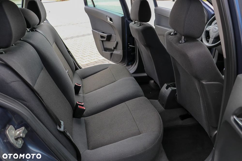 Opel Astra 1.6 Exklusiv - 20