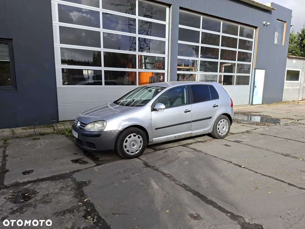 Volkswagen Golf V 1.6 Comfortline - 16