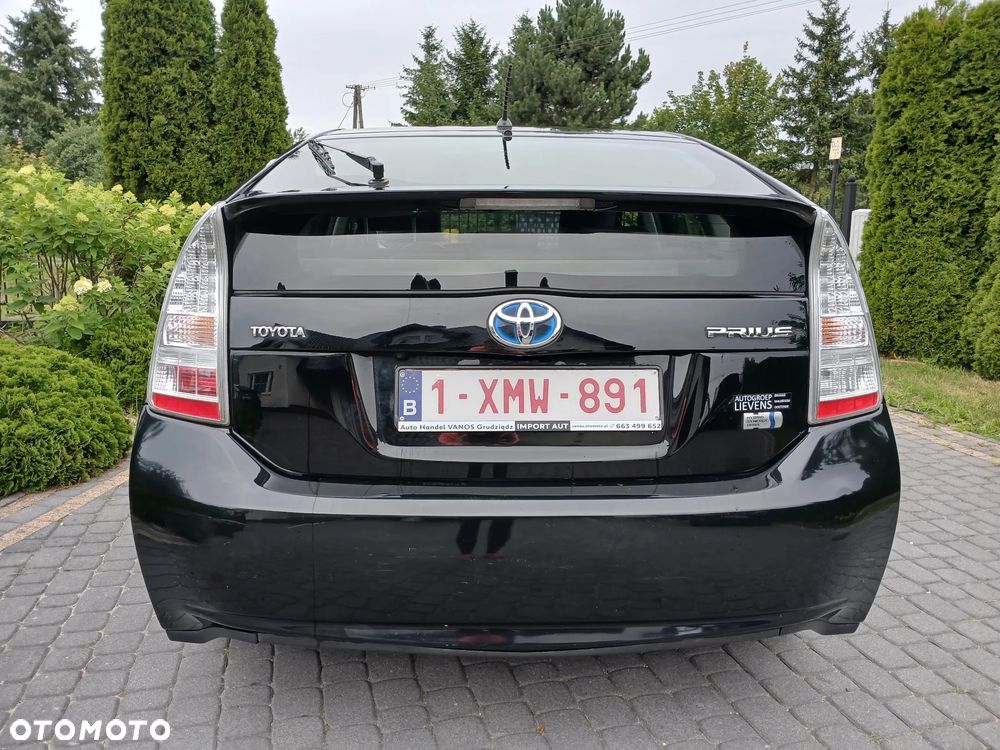 Toyota Prius (Hybrid) Executive - 22