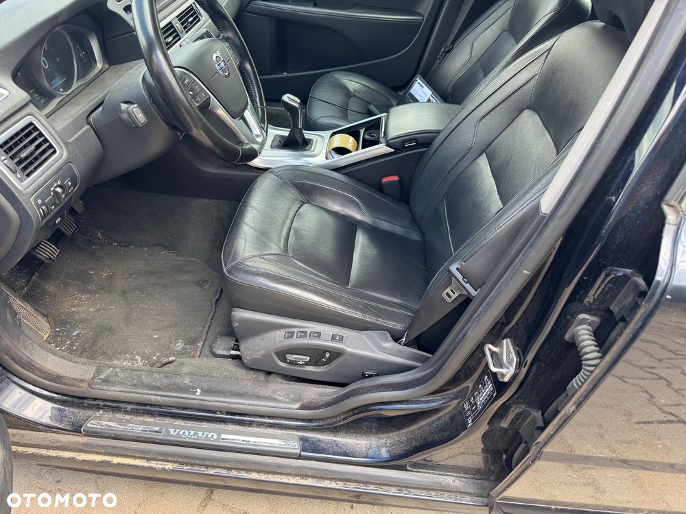 Volvo V70 D3 Drive-E Momentum - 19