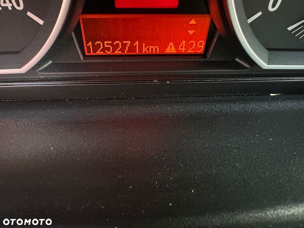 BMW Seria 1 116i - 29
