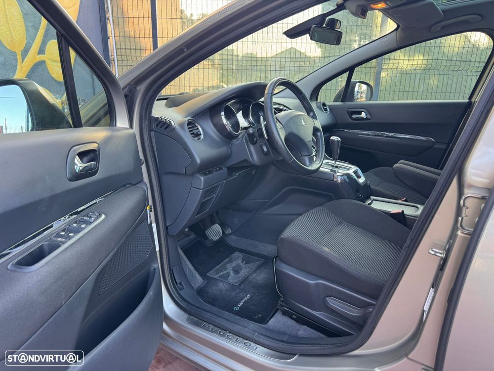 Peugeot 5008 1.6 HDi Executive CMP6 - 5