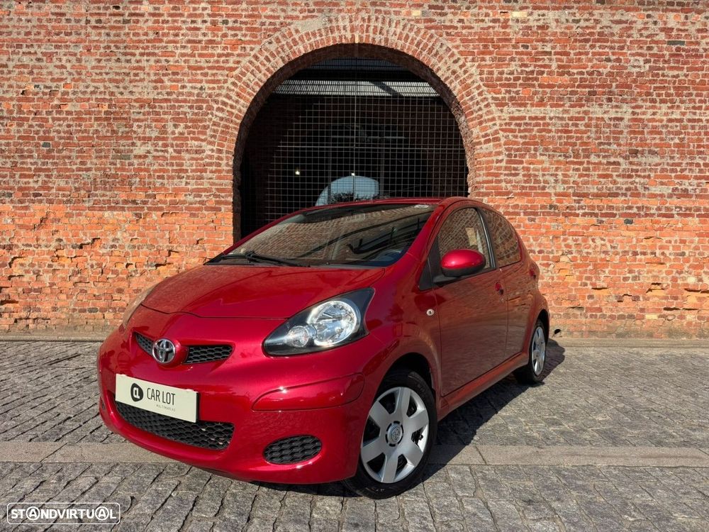 Toyota Aygo 1.0 X-Play+AC+X-Touch - 2