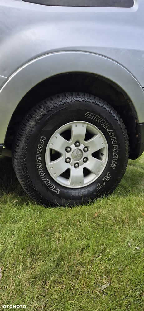 Mitsubishi Pajero 3.2 DID Intense + - 20