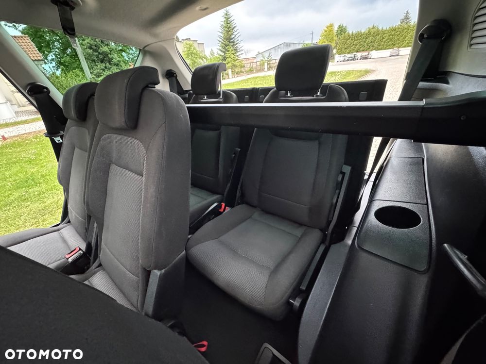 Ford S-Max - 21