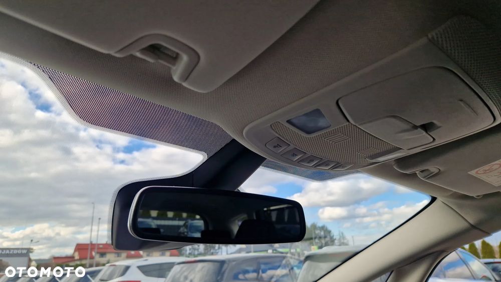 Ford S-Max 2.0 TDCi Titanium PowerShift - 25